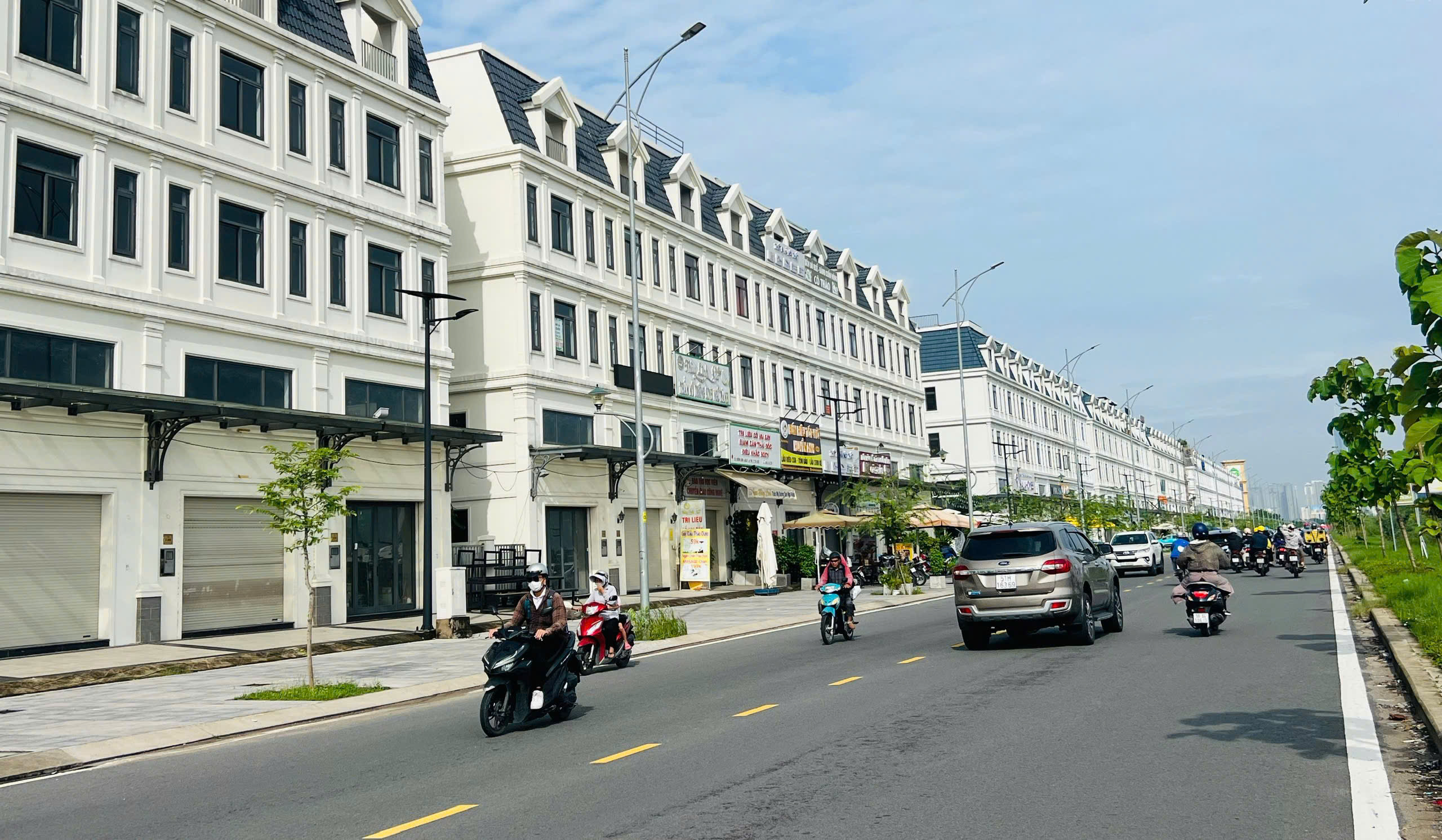 TP. Hồ Chí Minh “gỡ khó” cho hơn 60 dự án bất động sản, phấn đấu cấp 61.200 sổ hồng trong năm 2026