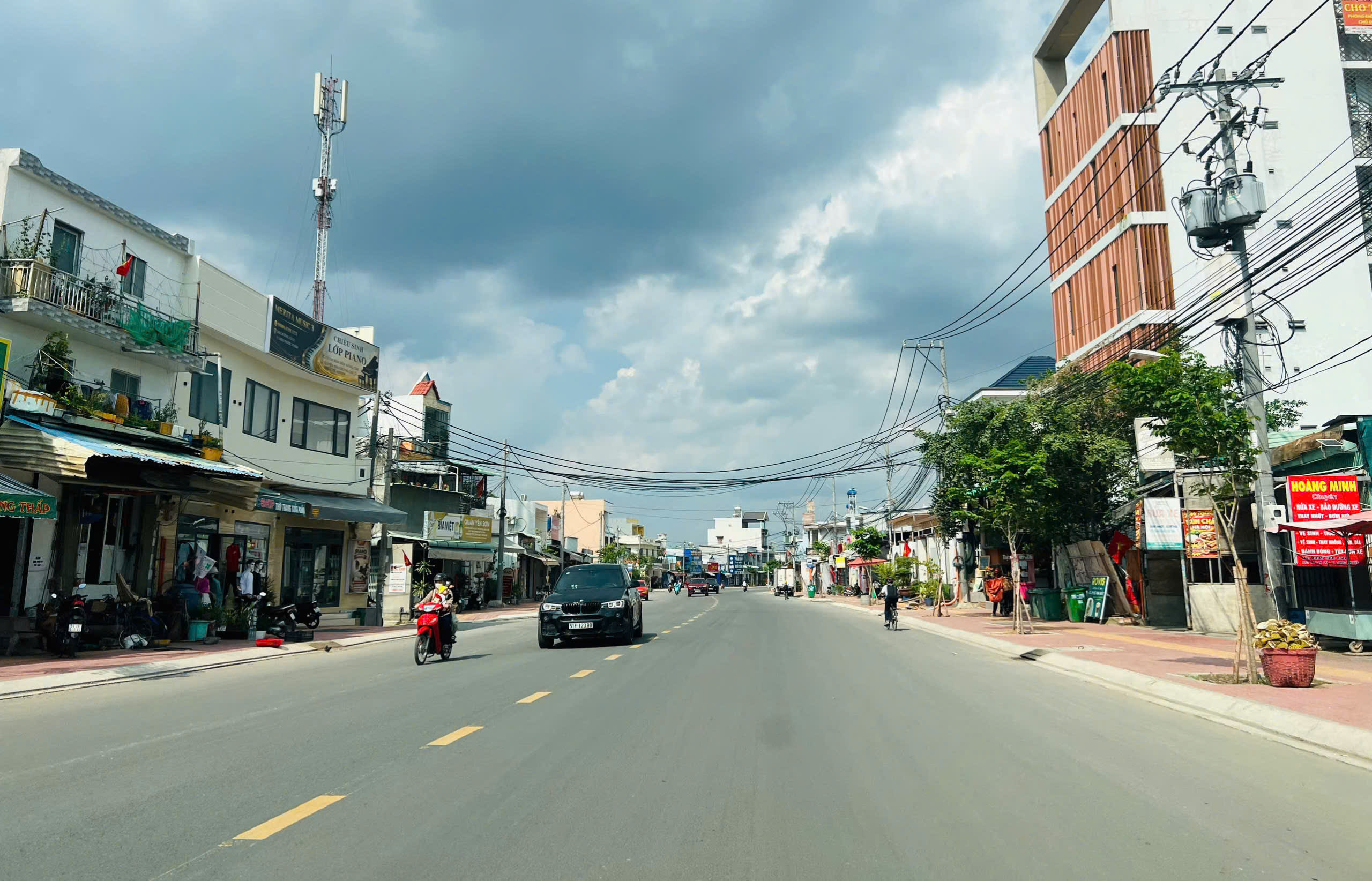 [Chùm ảnh] Đường Lò Lu, Lã Xuân Oai “thay áo mới”, diện mạo đô thị khu Đông TP. Hồ Chí Minh đổi khác từng ngày