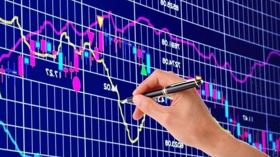 Cổ phiếu ngân hàng đang rẻ, vì sao tiền vẫn chưa vào?