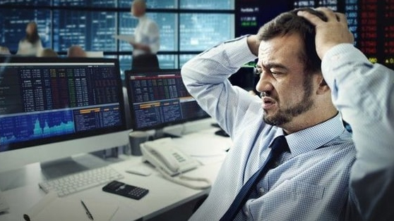 Khối ngoại tiếp đà bán ròng gần 500 tỷ đồng trong phiên VN-Index quay đầu giảm điểm