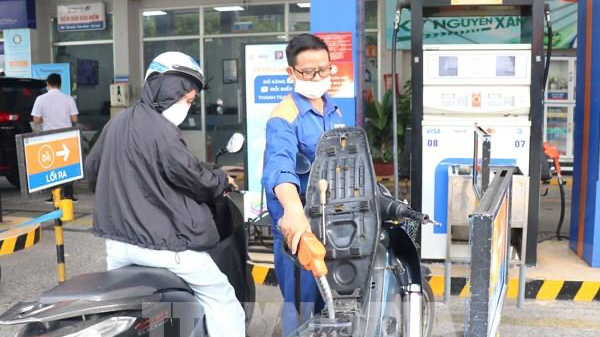Giá xăng dầu tiếp tục giảm từ chiều 18/6: Bắt đầu công bố giá cơ sở xăng E10