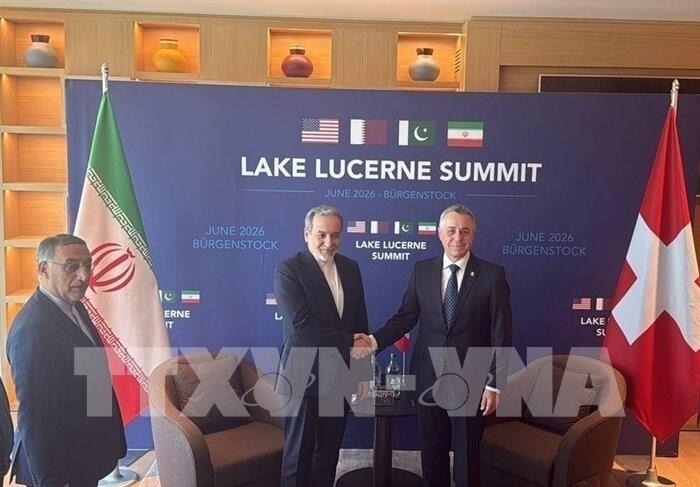 075401-phai-doan-iran-roi-diem-dam-phan-sau-tuyen-bo-cua-tong-thong-my.jpg