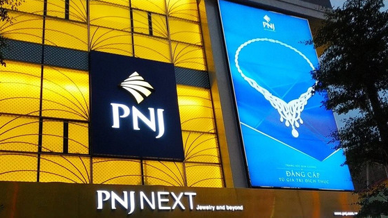Biến lớn tại PNJ: Hơn 1.270 tỷ đồng được vung ra, ai đang giải cứu?