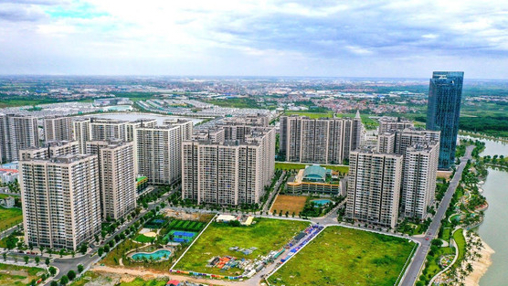 Loạt “ông lớn” Masterise Homes, MIK Group… trong cuộc đua “bung hàng”