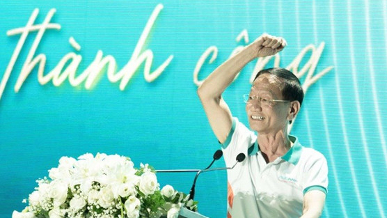 Nhóm cổ phiếu hệ sinh thái của ông Vũ Văn Tiền đồng loạt có biến