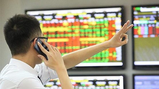 Vietcap dự báo VN-Index có cơ hội trở lại đỉnh cũ, gọi tên 4 cổ phiếu tiềm năng