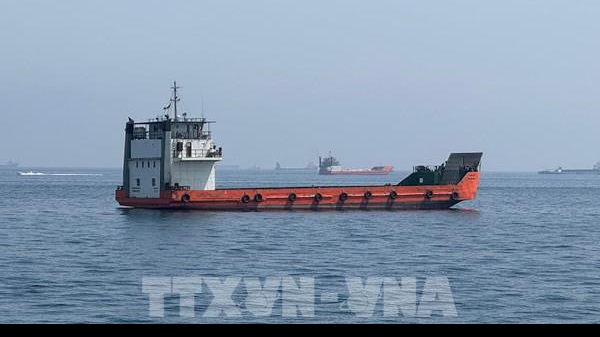 Căng thẳng về kiểm soát eo biển Hormuz: Đàm phán chưa có lối thoát