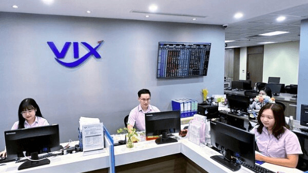 chung-khoan-vix-dat-ke-hoach-than-trong-loi-nhuan-2026-giam-48_6a22ee3386a9c.png?md5=BLj2SZEYKk5vq0722ZMObw&expires=1786618961