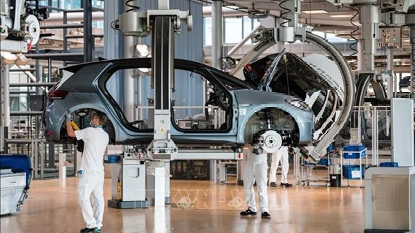 vna-potal-chu-tich-volkswagen-muon-tai-co-cau-cat-giam-30000-viec-lam-stand-20240903161806-20260102083802.jpg?md5=Uhb7xFOHMuyCps8u-HYuwQ&expires=1786697957
