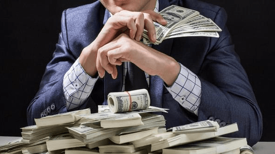 Đại gia Việt kiếm tiền thần tốc: Nhiều doanh nghiệp bỏ túi hàng chục tỷ đồng mỗi giờ