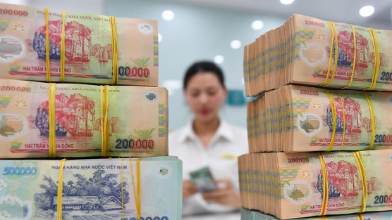 Trái phiếu bất động sản chịu sức ép lớn khi đáo hạn dồn dập, lãi suất huy động neo cao