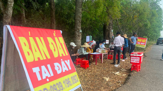 260.000 ‘cò đất’, môi giới tự do đang hành nghề trái luật?
