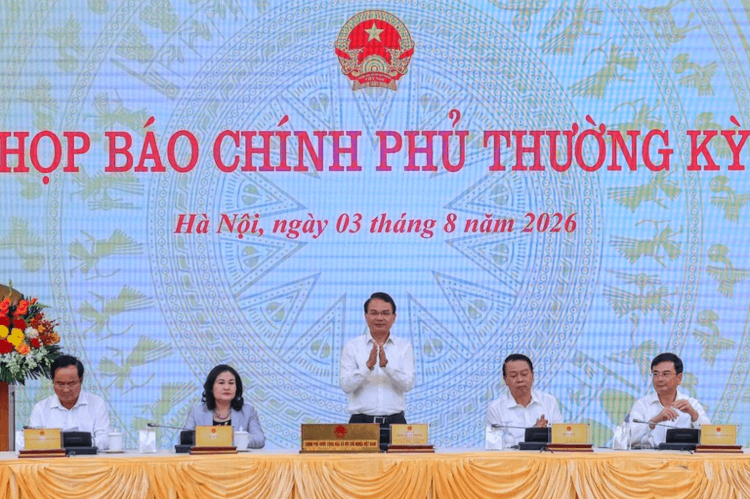 Kích hoạt gói tín dụng 220.000 tỷ đồng và loạt giải pháp hỗ trợ doanh nghiệp bứt tốc