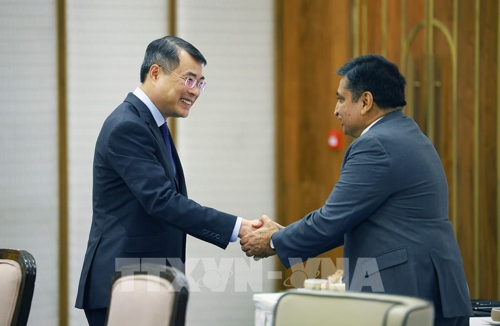 210157-thu-tuong-le-minh-hung-tiep-pho-chu-tich-tap-doan-acme-cua-an-do.jpg?md5=z3AIB6L9Q_IgTHdhaA6NcA&expires=1789242114