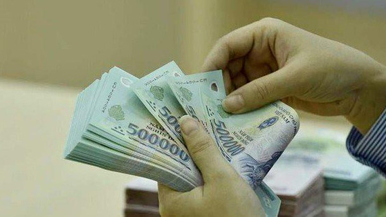 Lãi suất liên ngân hàng giảm mạnh, NHNN bơm ròng hơn 5.600 tỷ đồng