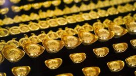 Nhà đầu tư tiếp tục bán mạnh vàng