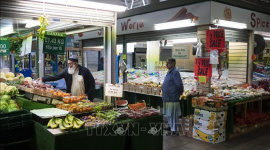 Dự báo mức sống tại Anh giảm sâu nhất trong 6 thập kỷ do lạm phát và lãi suất tăng