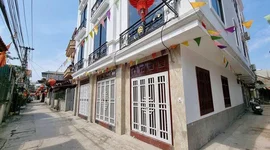Nhà trong ngõ “ngáo giá”, giá ngang ngửa liền kề, biệt thự