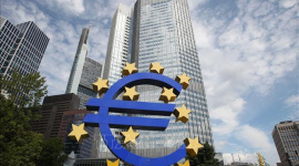 Eurozone xem xét kế hoạch hỗ trợ năng lượng khi kinh tế suy thoái