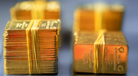 Giá vàng thế giới tăng vọt sau phát biểu của Chủ tịch Fed