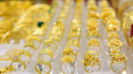 Giá vàng SJC “bất động” bất chấp giá vàng thế giới đi xuống