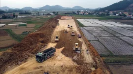 Kinh tế 2022 - 2023: Năm "bận rộn" của ngành giao thông vận tải