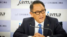 CEO Toyota lại phát ngôn gây bão, gọi ngành công nghiệp ô tô là "đám đông im lặng"