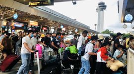 Tìm giải pháp giảm ùn tắc cho sân bay Tân Sơn Nhất