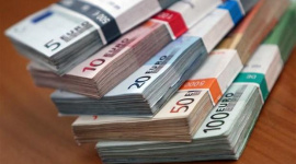 Liên minh châu Âu xem xét ngừng khoản trợ cấp 7,5 tỷ euro cho Hungary