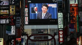 Nhìn lại chương trình kinh tế Abenomics sau một thập kỷ