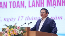 Thủ tướng: Phải tìm điểm cân bằng giữa cung và cầu cho thị trường bất động sản