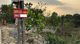 Chủ đất "ngao ngán" khi bị người mua ép giá: "Không bán tôi chốt mua lô khác ngay"