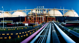 Phân tích yếu tố khiến giá dầu tăng vọt