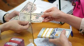 Ngân hàng đồng loạt tăng giá USD