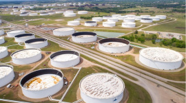 Nhiều yếu tố đẩy giá dầu tăng không ngừng lên những mức đỉnh mới