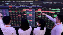 Loạt cổ phiếu sắp "xông đất" sàn chứng khoán đầu năm 2024