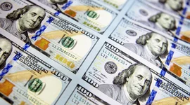 Giá USD ngân hàng giảm nhưng vẫn kịch trần