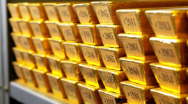 Giá vàng thế giới tiếp đà giảm nhẹ