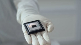 Google ra mắt siêu chip, chỉ mất 5 phút để giải được bài toán máy tính mất 10 triệu tỷ tỷ năm mới làm xong