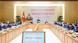 Thủ tướng: Phát triển công nghiệp bán dẫn là lựa chọn chiến lược, ưu tiên hàng đầu