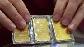 Giá vàng SJC đồng loạt giảm theo thế giới