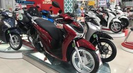 Cuộc khủng hoảng trên thị trường xe máy Việt: Doanh số bán hàng trượt dài bất chấp nỗ lực giảm giá