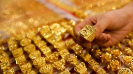 Giá vàng có xu hướng hồi phục, chờ đợi tín hiệu tích cực