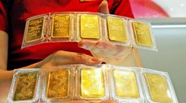Vàng miếng SJC bất ngờ giảm nửa triệu đồng mỗi lượng