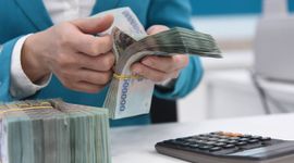 Ngân hàng vẫn đổ mạnh tiền cho vay bất động sản