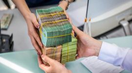 Ngân hàng Nhà nước bơm mạnh tiền qua kênh cầm cố