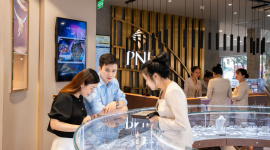 PNJ báo lãi gần 1.300 tỷ đồng, tiếp tục tăng số lượng cửa hàng