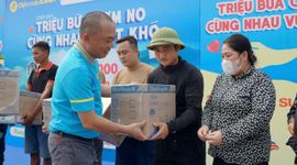 Điện máy Xanh trao tặng 10.000 nồi cơm điện hỗ trợ người dân phía Bắc tái thiết sau lũ lụt
