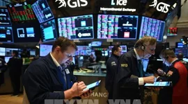 Chứng khoán Mỹ "nổi sóng" giữa lúc xung đột leo thang tại Trung Đông