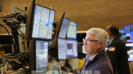 Chỉ số Dow Jones lập kỷ lục mới